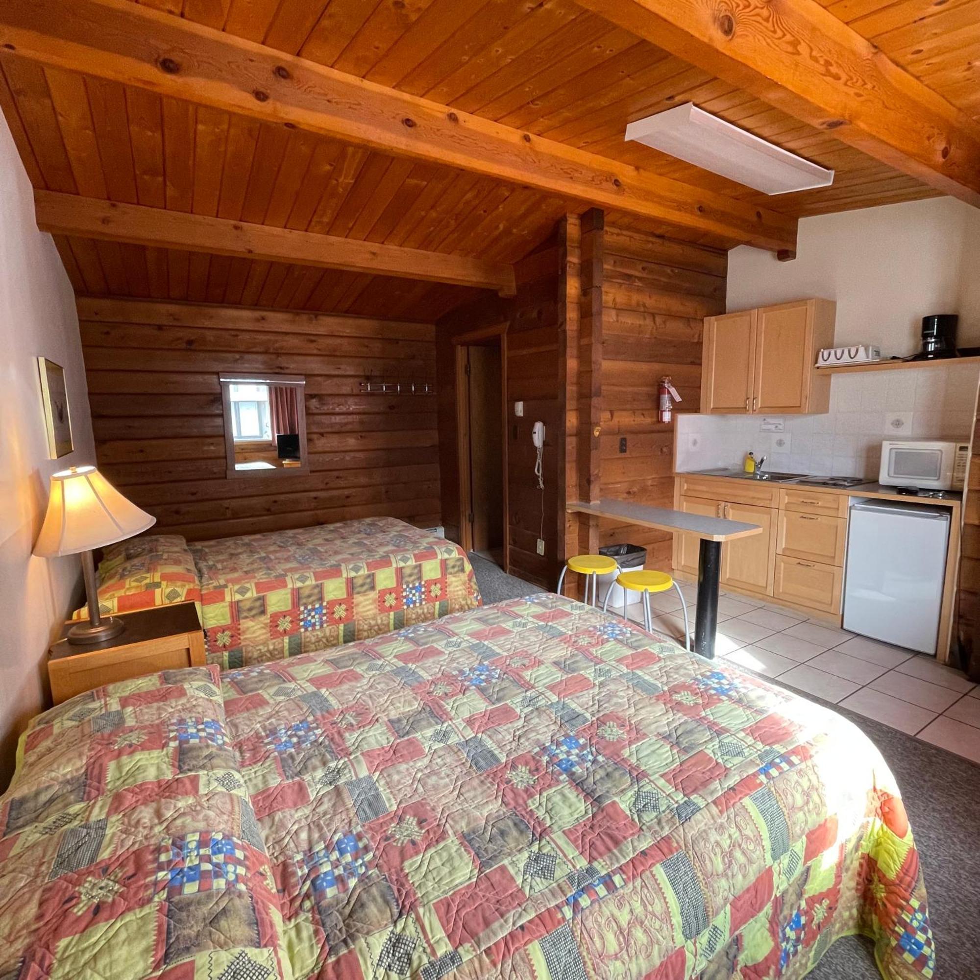 Raccoon Lodge Motel Sylvan Lake Eksteriør bilde